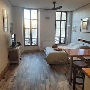 Agreable Au Coeur Du Quartier Historique , Marseilles Frankreich