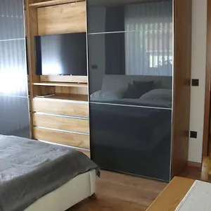  Apartment Ferien Kaiser Mit Balkon Und Garten